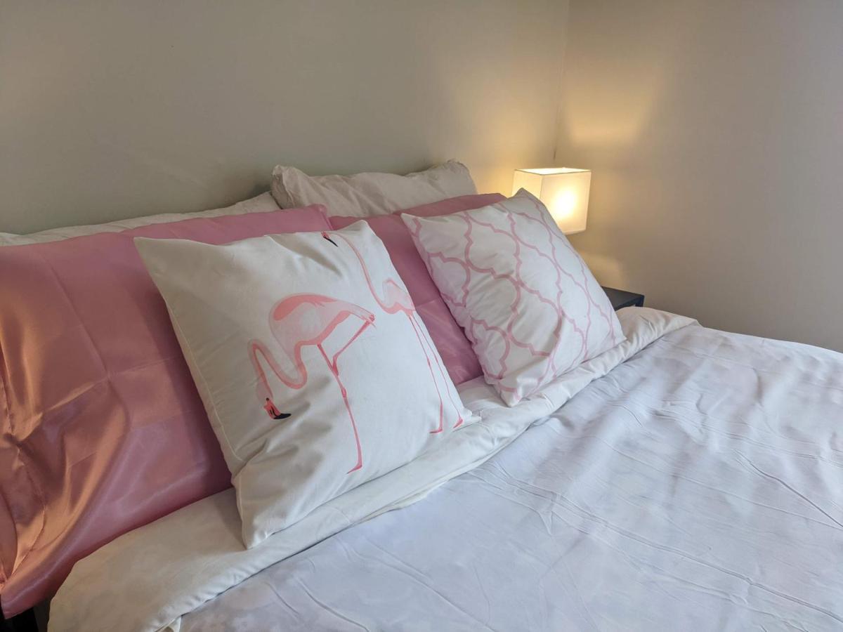 Hotel Pink Flamingo Wolfville Exteriér fotografie